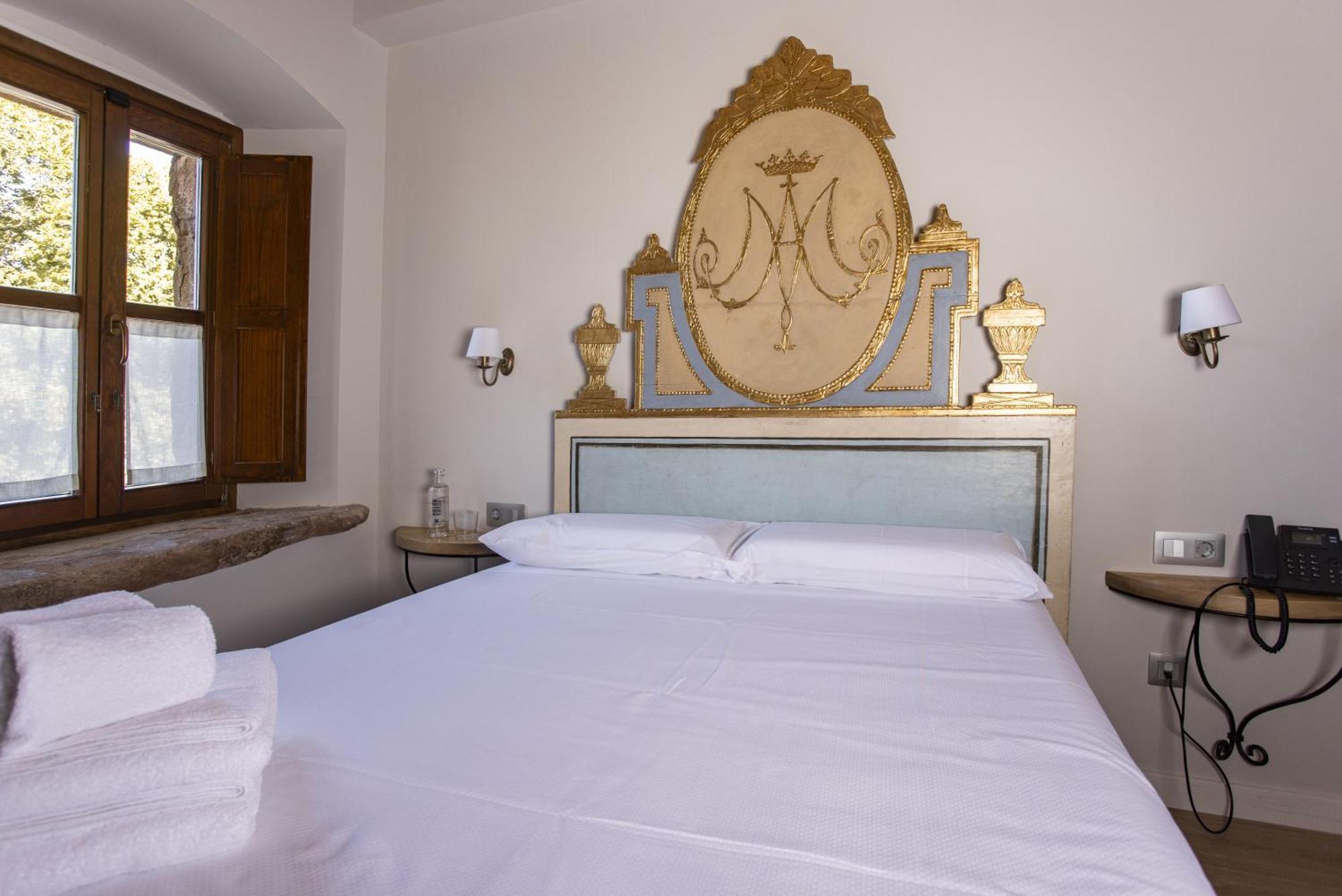Abbatissa Hotel Restaurant سان خوان دي لاس أباديساس المظهر الخارجي الصورة
